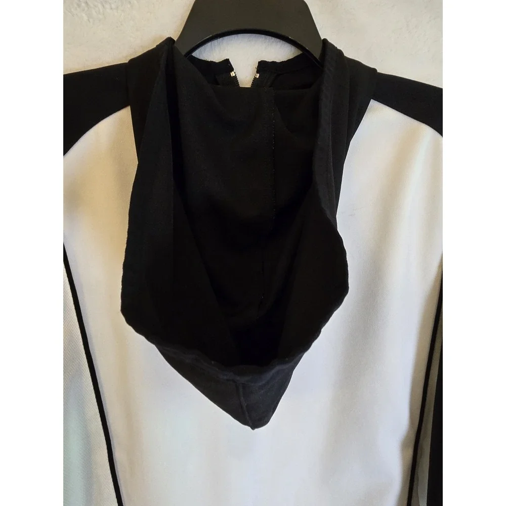 Nike Michael Jordan Retro White And Black Pullover 1/4 Zip‎ Size M/L